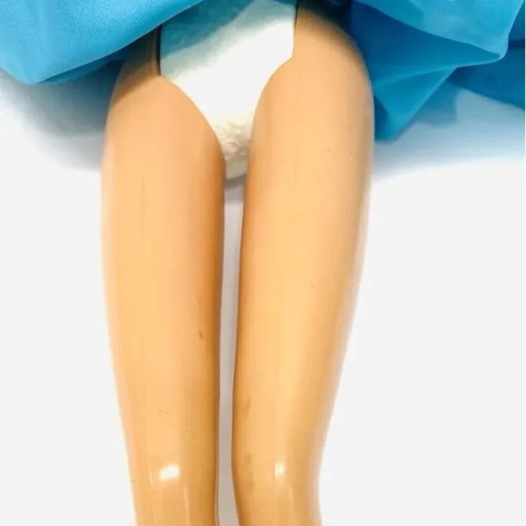 MATTEL BARBIE Doll Blonde Hair Blue Eyes Celebration Dress 12" Tall Free Ship - Picture 11 of 11